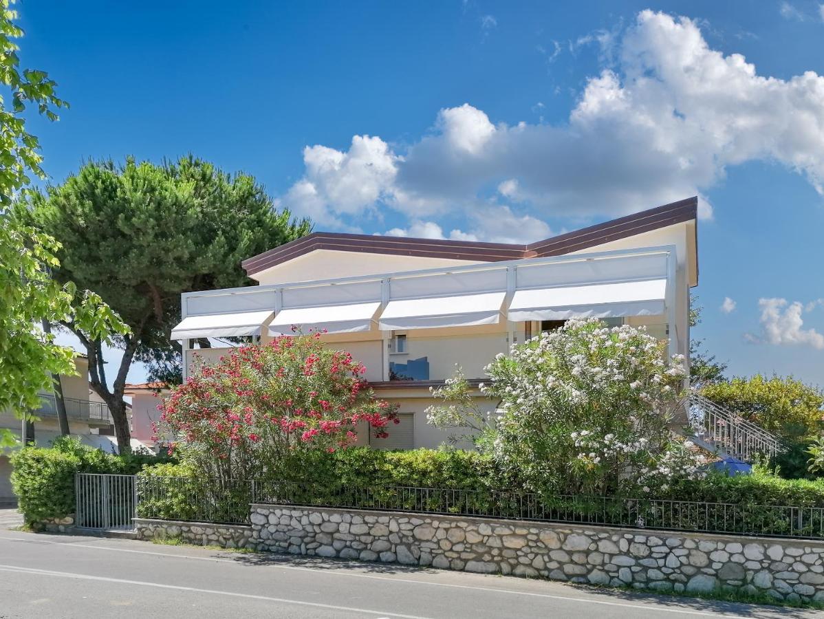 Sea Holidays Apartment Marina di Pietrasanta Kültér fotó